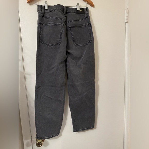 EXPRESS black distressed cropped‎ dad jeans size 4 - Picture 7 of 9